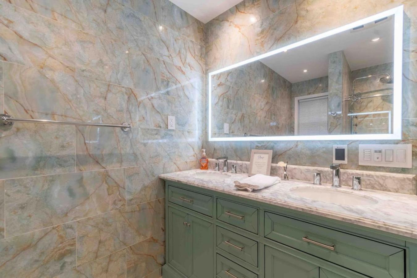 Luxury 6br Pocono In Heart Of Attractions *