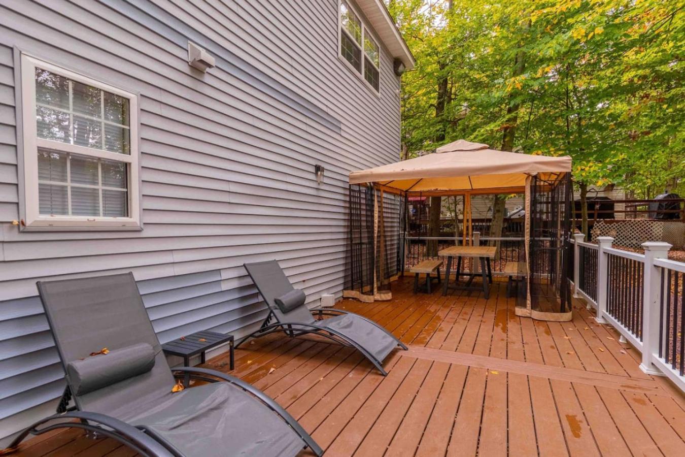 Holiday home Luxury 6br Pocono In Heart Of Attractions Tobyhanna