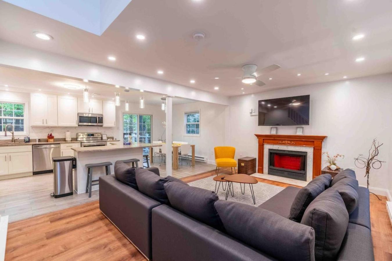 Luxury 6br Pocono In Heart Of Attractions * Tobyhanna