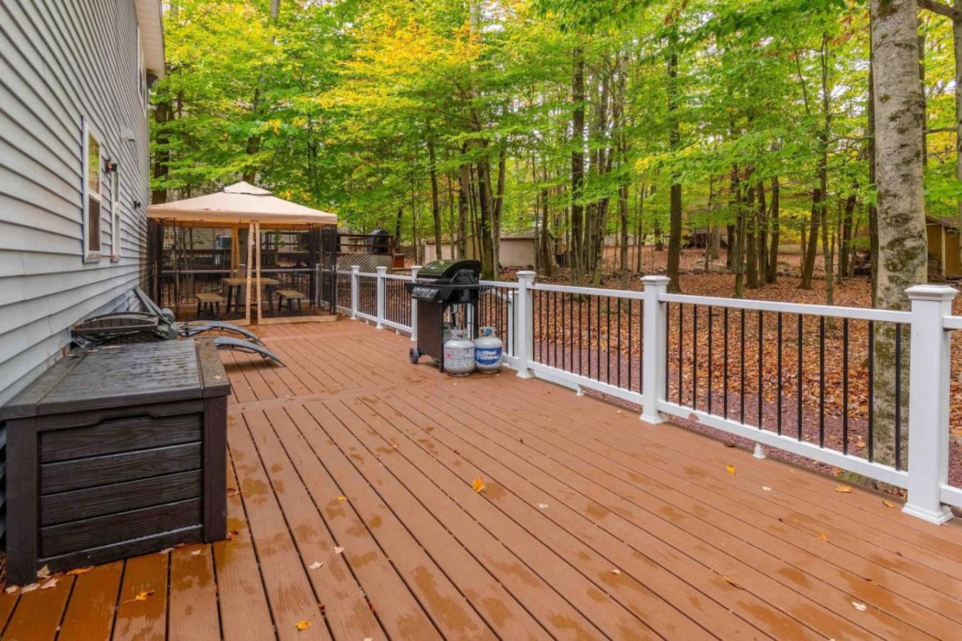 Luxury 6br Pocono In Heart Of Attractions